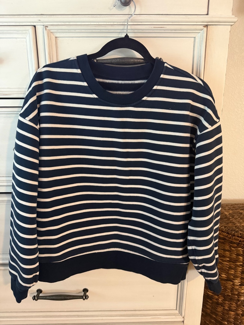 Lululemon sweatshirt